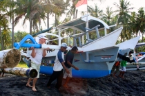 Любишь кататься, люби и лодочки таскать!