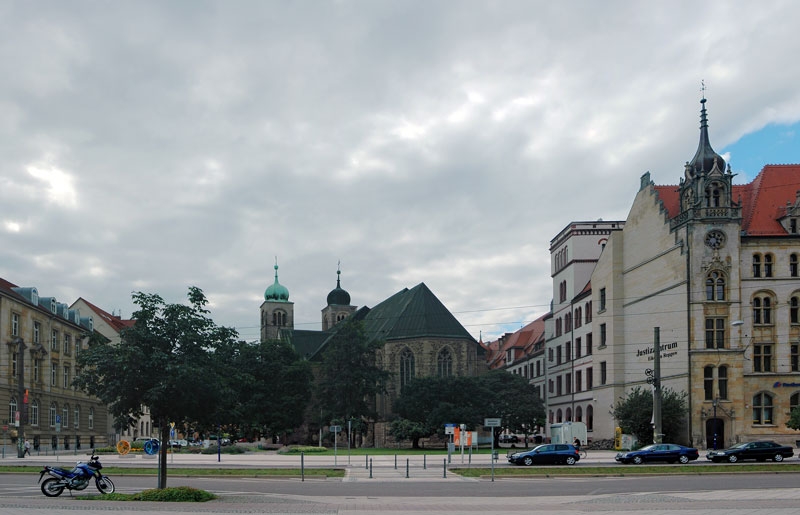 14. Magdeburg. 24
