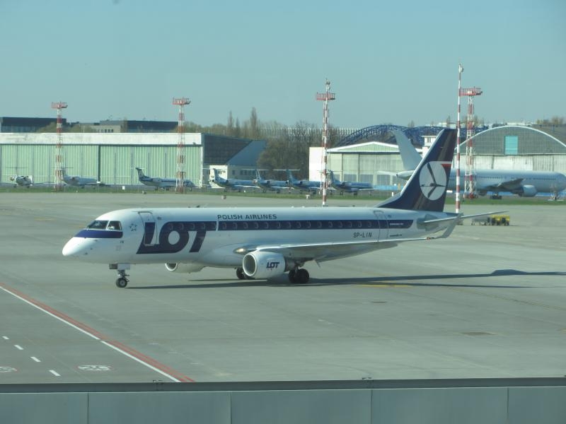 Небо, самолёт, стюардесса. Фото из путешествий - 2