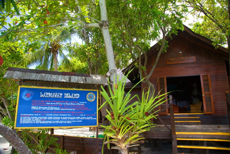 Малазийский  мальДивный островок Lankayan.