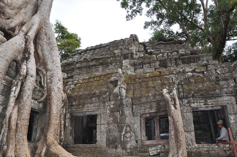 Бангкок, Сием Риеп, Рейли (2013)