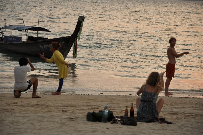 Бангкок, Сием Риеп, Рейли (2013)