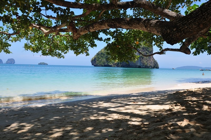 Бангкок, Сием Риеп, Рейли (2013)