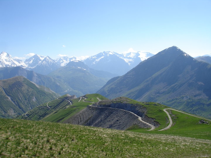 Французские Альпы летом: plateau des Emparis, рай на земле. Французские Альпы летом: plateau des Emparis, рай на земле.