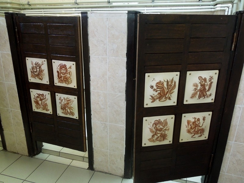 По нужде в различных уголках Мира (фото)