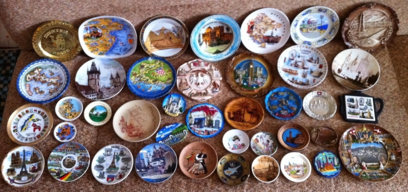 Кто коллекционирует сувенирные тарелочки?