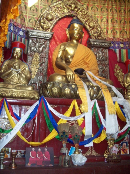 в монастыре Джаркота