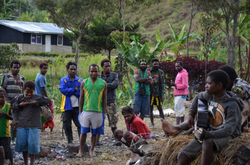 Там за зелёными холмами аборигенов странный вид. Зап. Папуа, Тимор, Флорес, Комодо. 2013