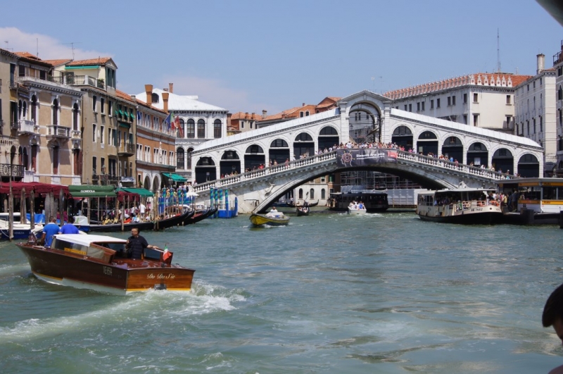 Путешествие в Европу на автомобиле Мазда