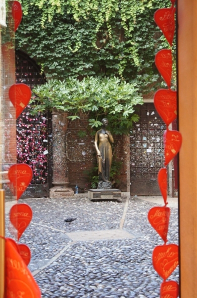 Путешествие в Европу на автомобиле Мазда