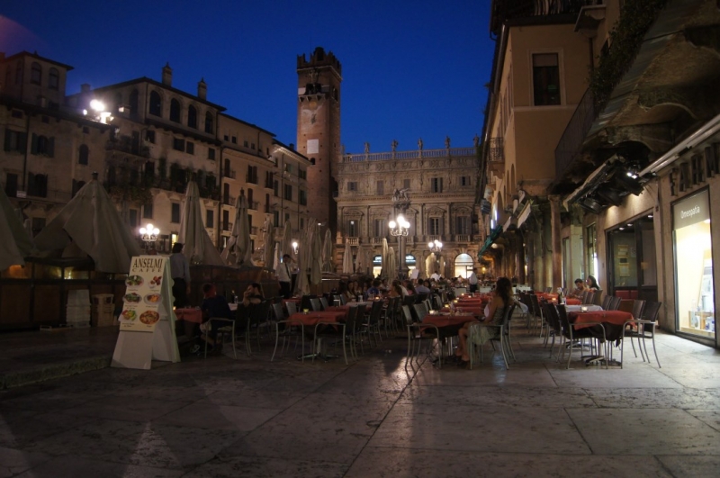 Путешествие в Европу на автомобиле Мазда