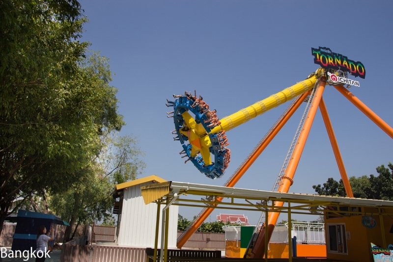 Парки развлечений в Бангкоке Dream World, Safari World, Siam-park