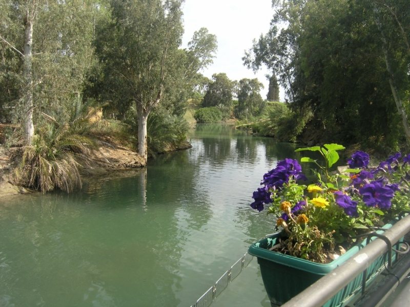 Израиль в мае полу-самостоятельно