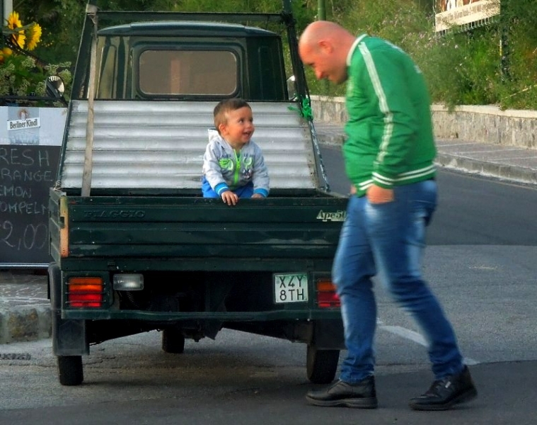 2014, май. Искья (+Прочида). Попытки треккинга плюс пара музеев.