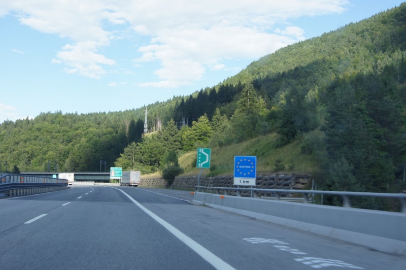 Путешествие в Европу на автомобиле Мазда