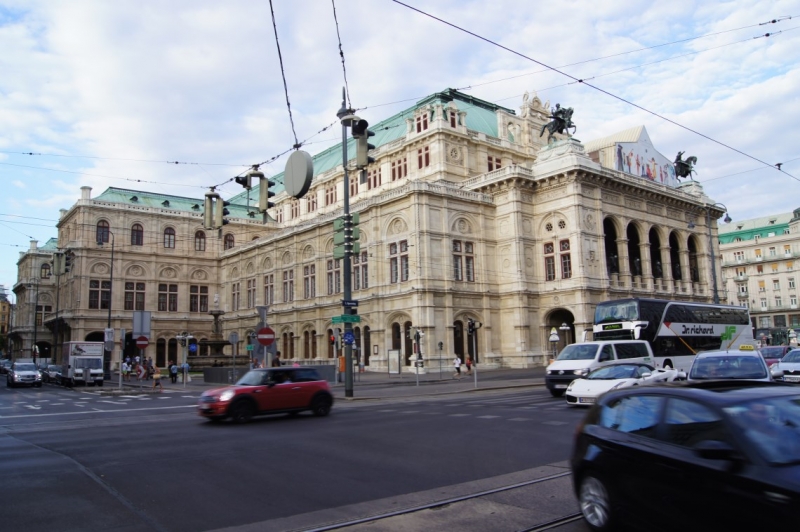 Путешествие в Европу на автомобиле Мазда