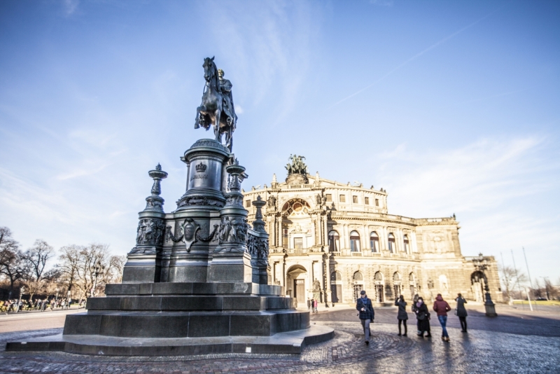 Автотрип на новый год: Санкт-Петербург - Прага - Карловы Вары - Дрезден - Берлин