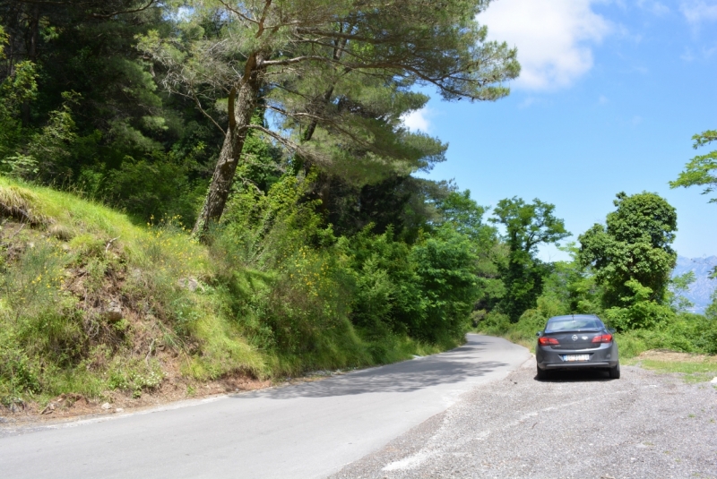 Спуск к Котору