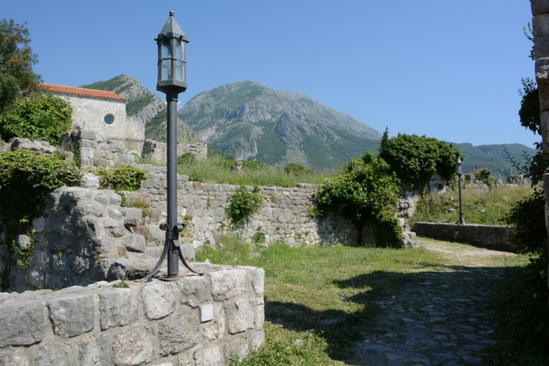 Черногория в июне, не взирая на годы