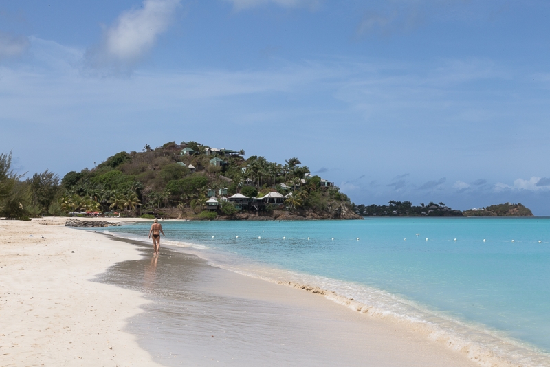 Антигуа. Маленький остров в Карибском бассейне. А-шик-мама-зузу-бабули-е!