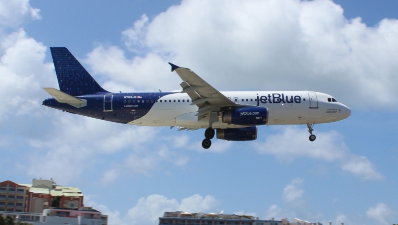 Небо, самолёт, стюардесса. Фото из путешествий - 2