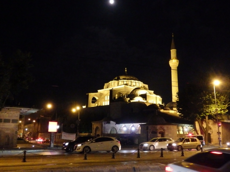 Стамбул в Рамазан по пути в Черногорию – июль 2014