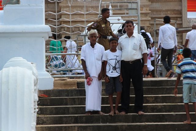 Шри Ланка в одиночку: Храмы, горы, море и 3 национальных парка