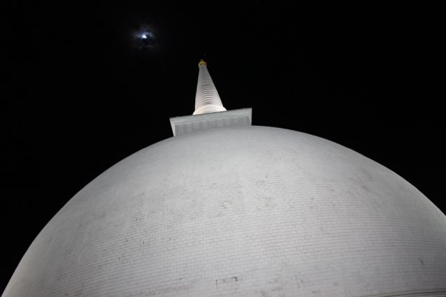 Шри Ланка в одиночку: Храмы, горы, море и 3 национальных парка