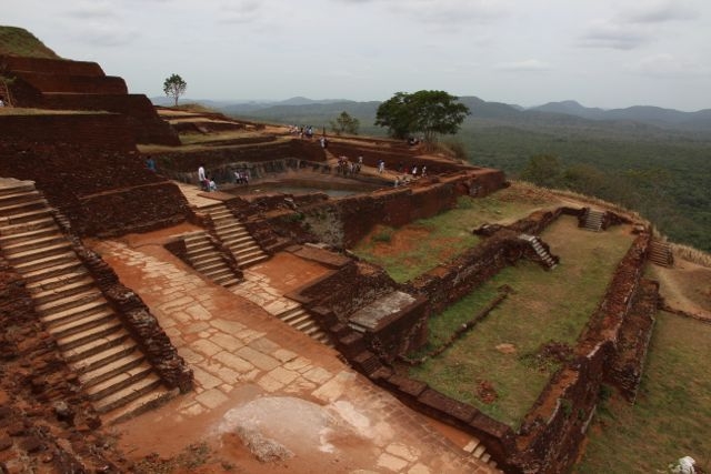 Шри Ланка в одиночку: Храмы, горы, море и 3 национальных парка