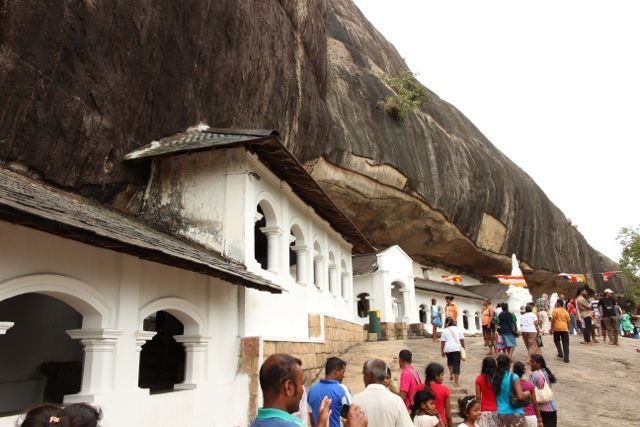 Шри Ланка в одиночку: Храмы, горы, море и 3 национальных парка