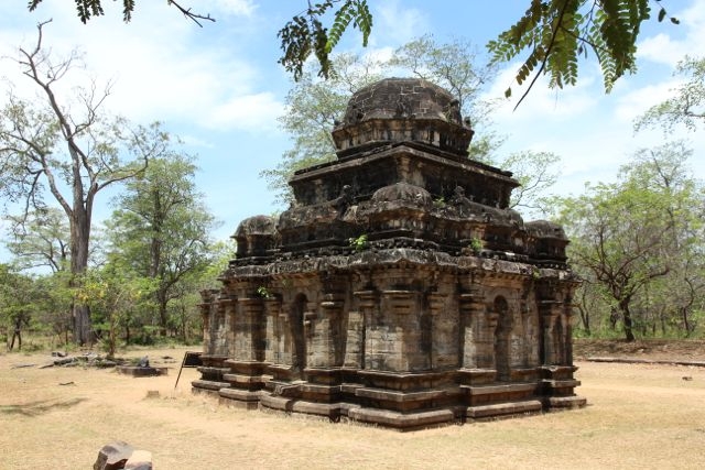 Шри Ланка в одиночку: Храмы, горы, море и 3 национальных парка