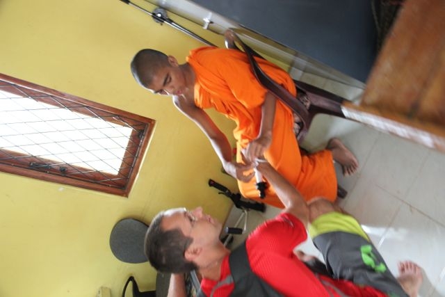 Шри Ланка в одиночку: Храмы, горы, море и 3 национальных парка