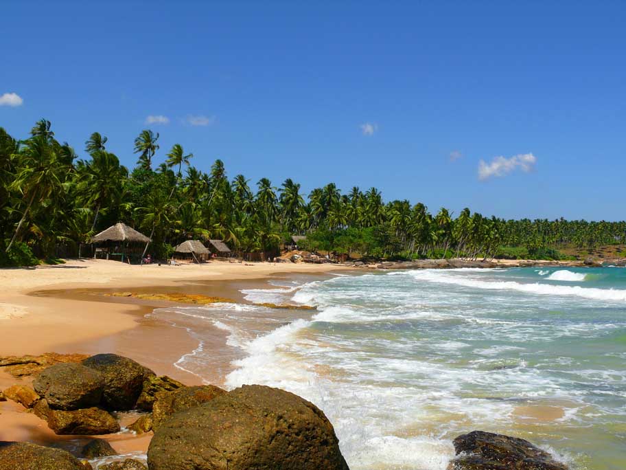 Матара шри ланка. Тангалле Шри Ланка. Пляж Тангалле Шри Ланка. Шри Ланка тагнале. Тангалле пляж Аманвелла.