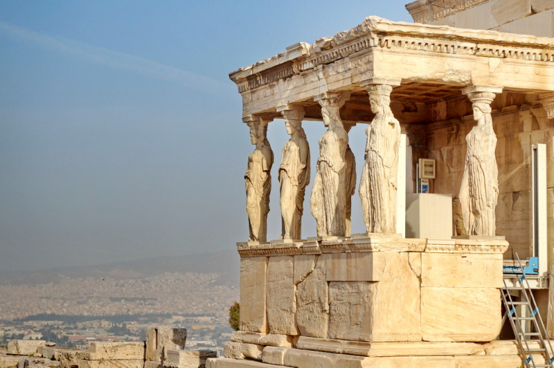 Акрополь. Портик с кариатидами
