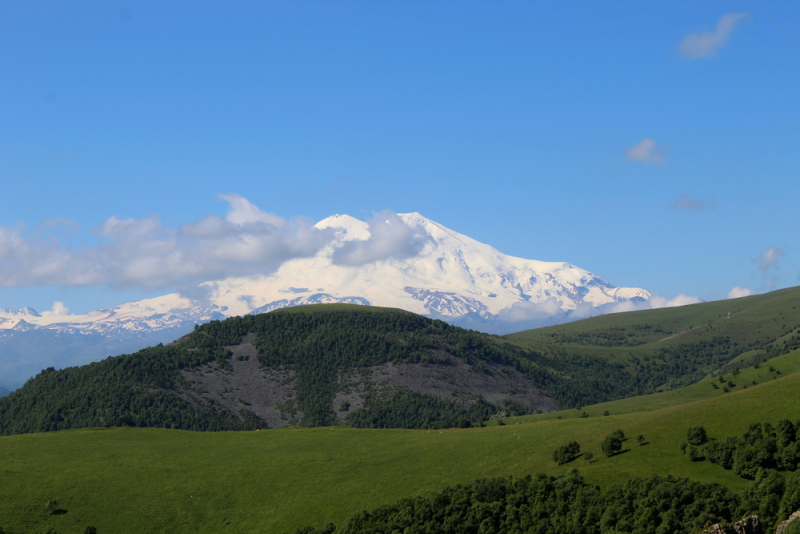 Дорога на Джилы-Су. Эльбрус