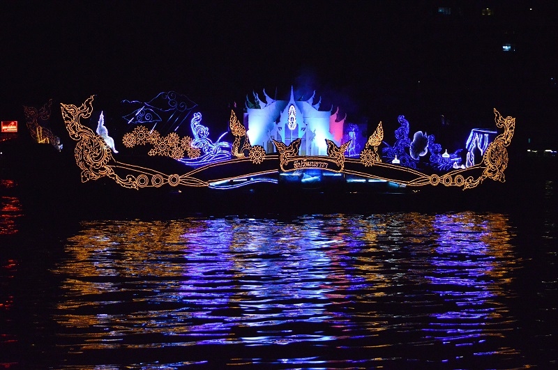 Кораблики на Лой Кратонг 2015