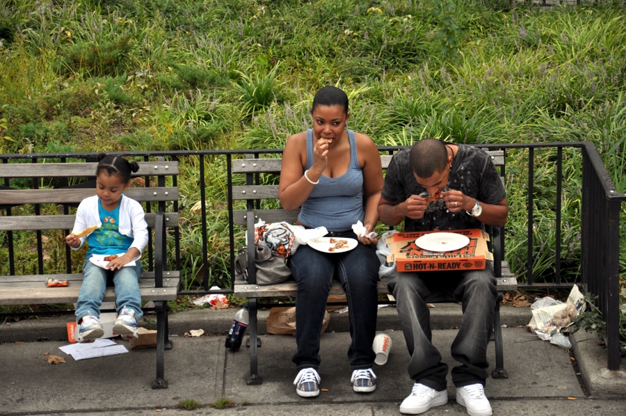 Их быт и их нравы: повседневная жизнь в фотографиях Их быт и их нравы: повседневная жизнь в фотографиях