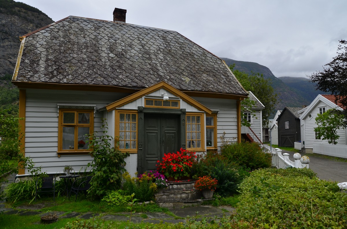 Я пойду в Высоту сквозь молчание скал (прогулки по горам в Стрине, Орсте, Ондалснесе, Йотунхеймене)