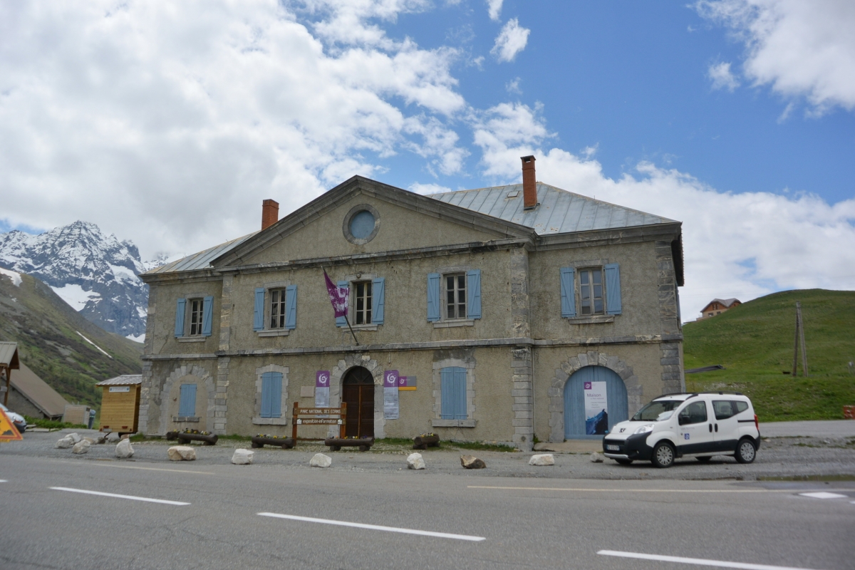 Южная Франция. По Пиренеям к океану. Страна басков, замки катаров, крепости Вобана.